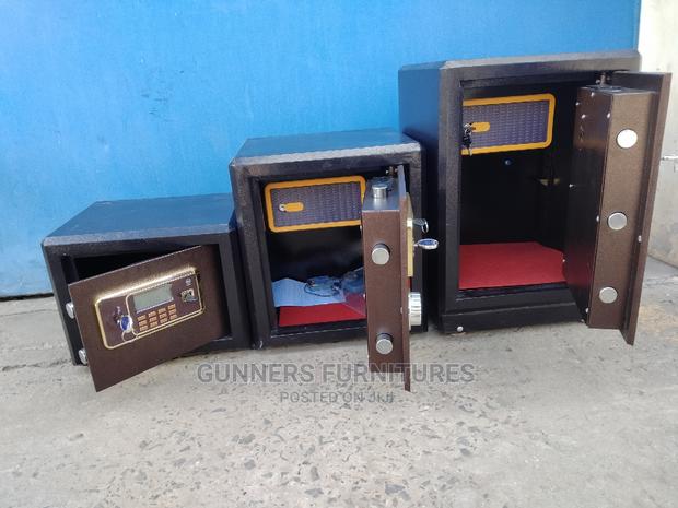 Safety Box Safety Box - thumbnail 2