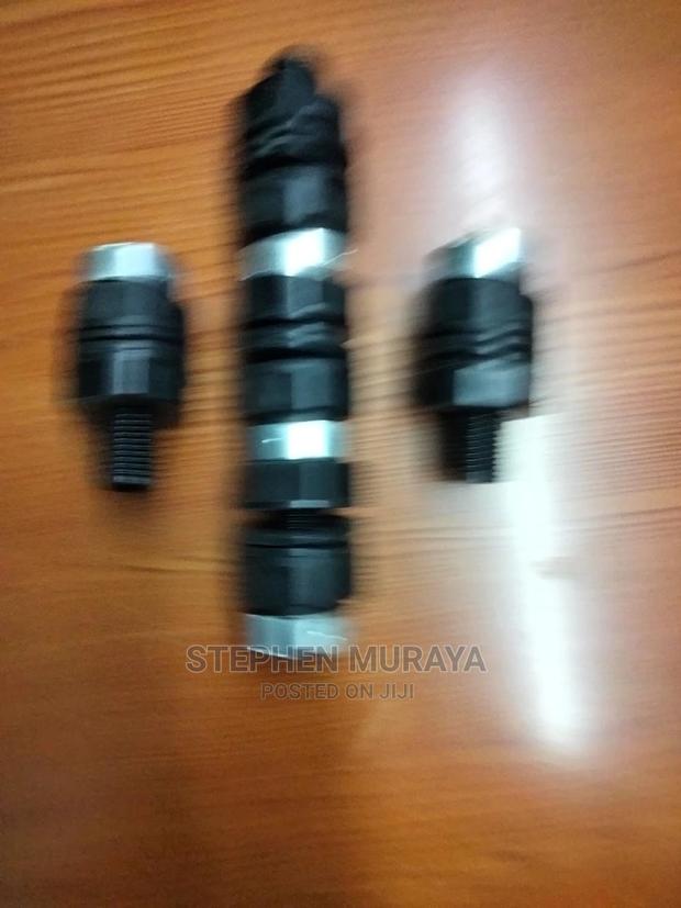 Tank Connector - main view