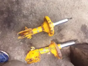 Subaru Legacy Front Shocks in Good Cordition