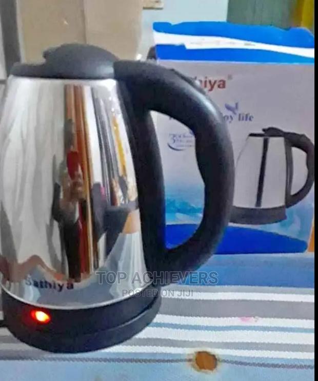 Stainless Ailyons Kettle - main view