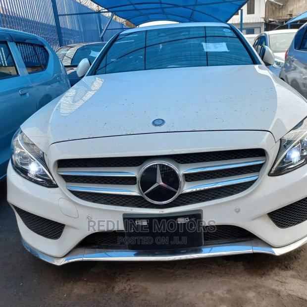 Mercedes-Benz C200 2016 Pearl