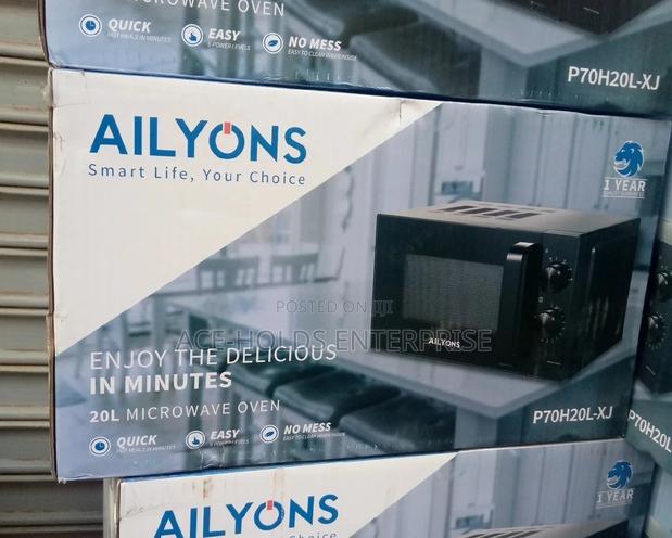 Lyons Microwave Oven. - main view