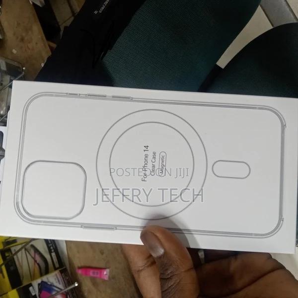 Apple iPhone 14 Clear Case With Magsafe - thumbnail 2