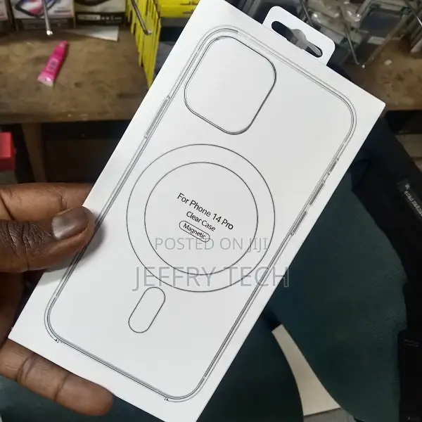 Apple iPhone 14 Pro Clear Case With Magsafe