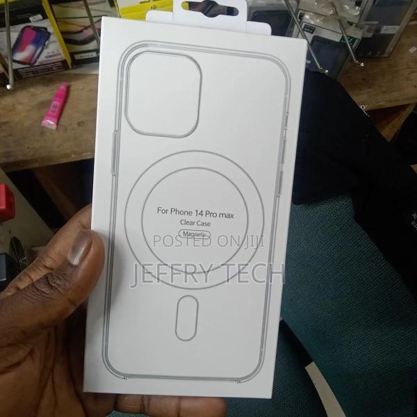 Apple iPhone 14 Pro Max Clear Case With Magsafe - main view