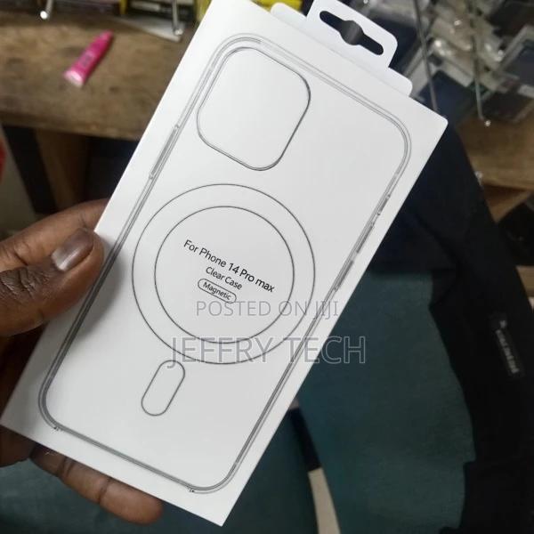 Apple iPhone 14 Pro Max Clear Case With Magsafe - thumbnail 3