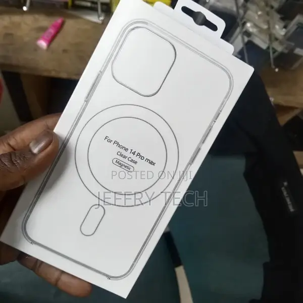 Apple iPhone 14 Pro Max Clear Case With Magsafe