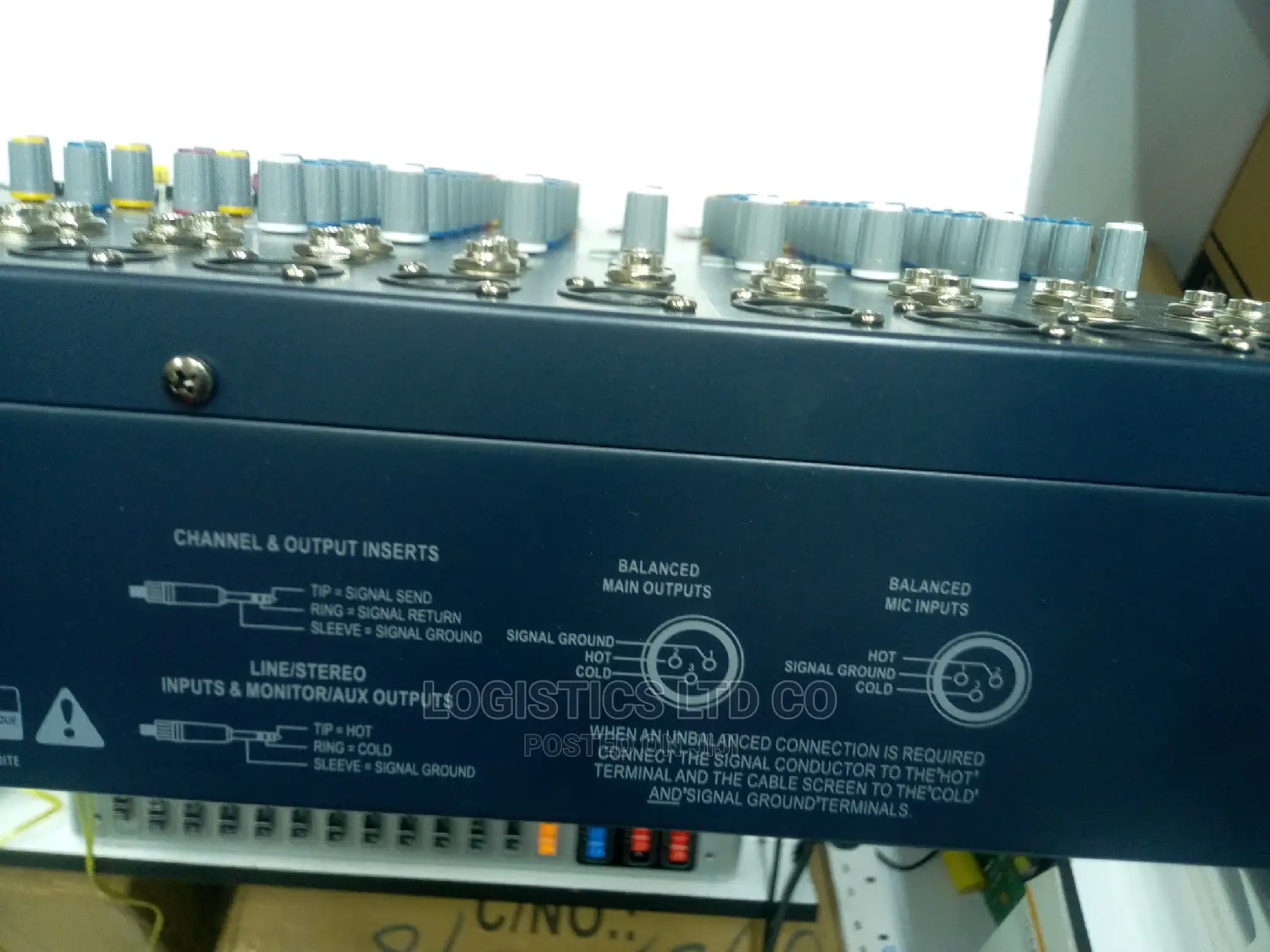 Mackie SMX-800 Professional Mixer (8-Channel)