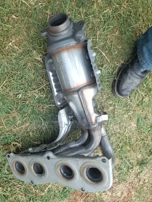 Complete Exhaust Manifold For Vanguard /Rav 4