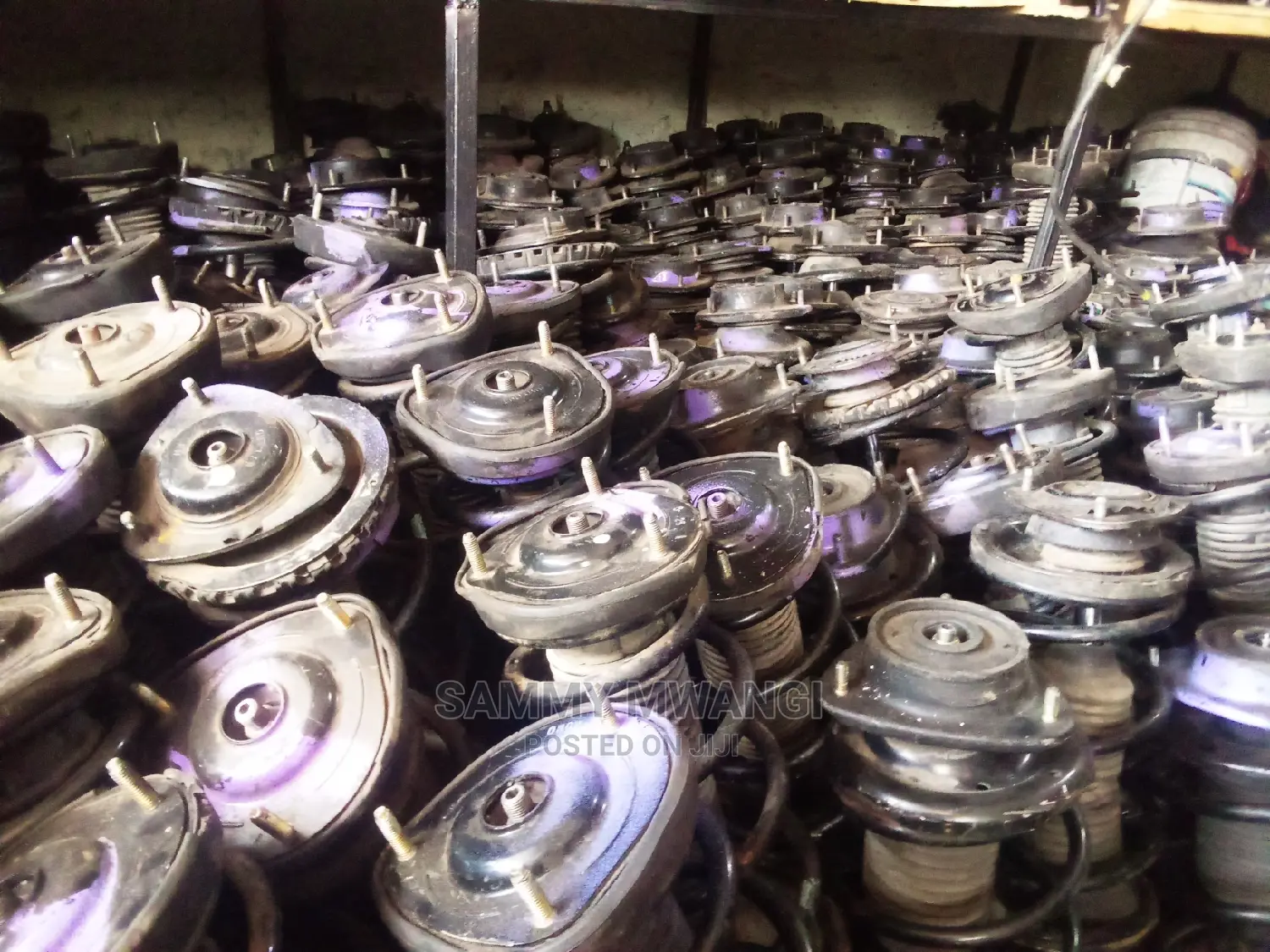 Subaru Complete Shocks in Best Quarity