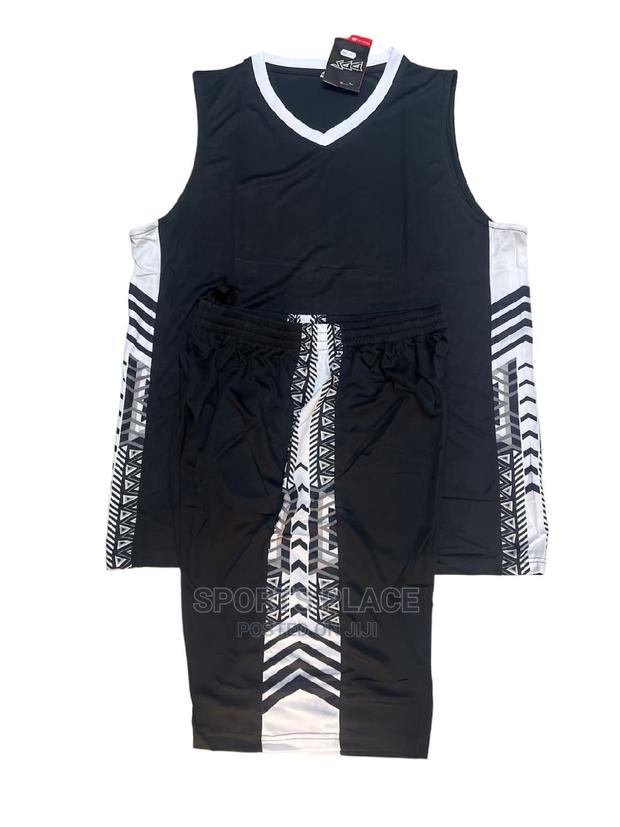 Basketball Uniforms/Jerseys - thumbnail 4