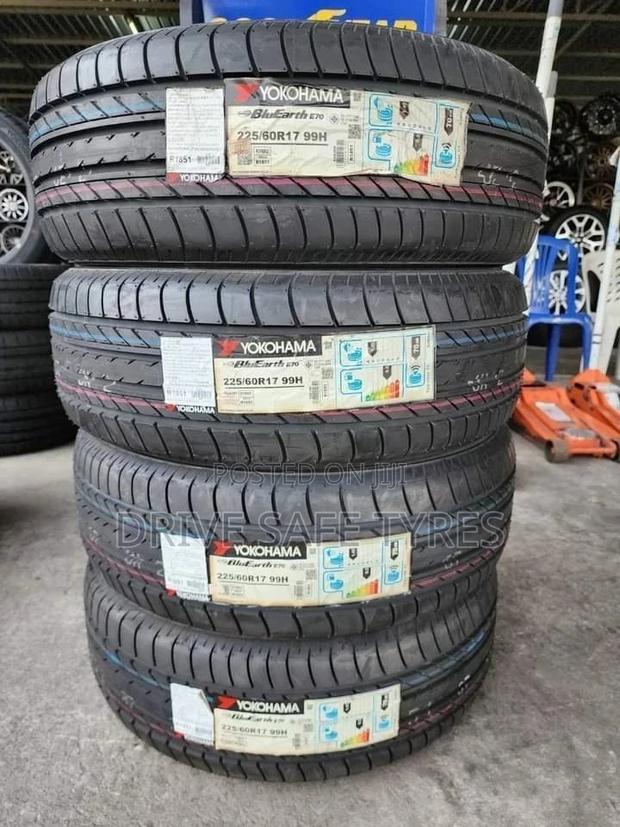 225/60 R17 Yokohama ( Japan)