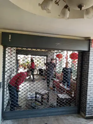 Rolling Grill Partition.