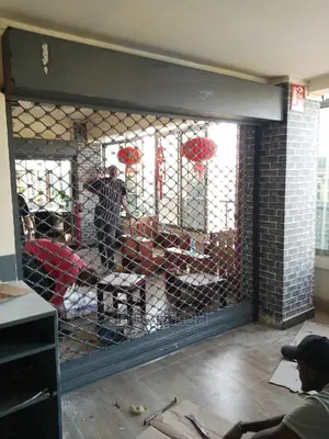 Rolling Grill Partition.