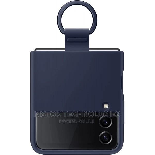 Samsung GALAXY Z Flip 4 Silicone Cover With Ring - thumbnail 2