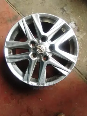 Size 20 Inches Toyota Landcruiser V8 Alloy Rims Set