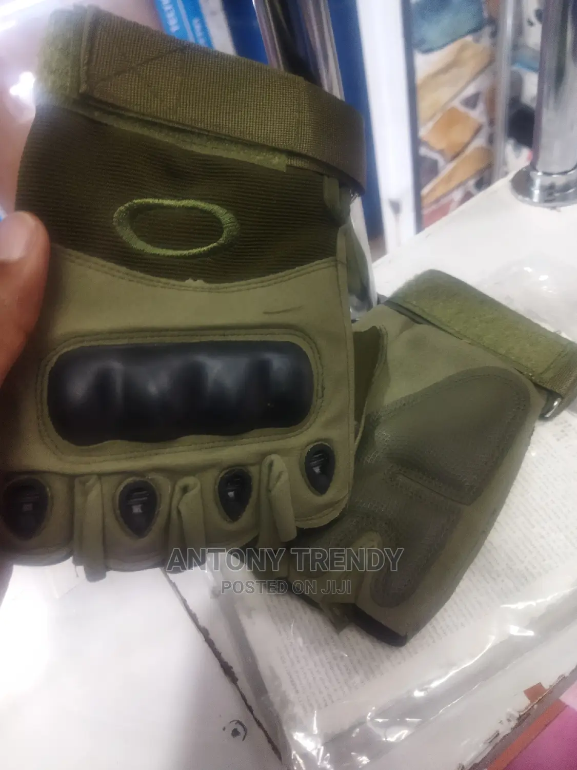 Sports Gloves Millitary Glade