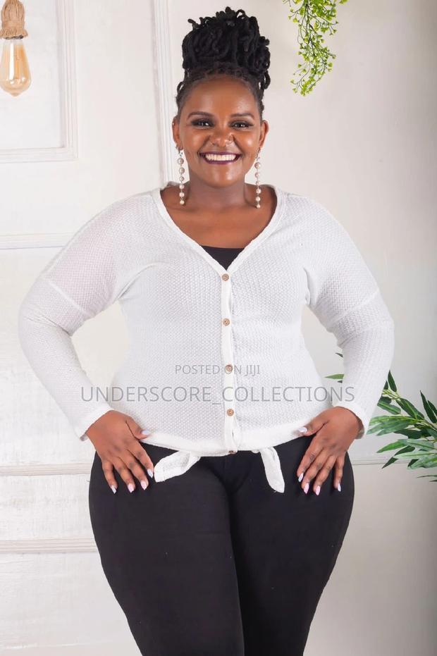 Plus Size Fitting Ladies Fancy Tops - thumbnail 2