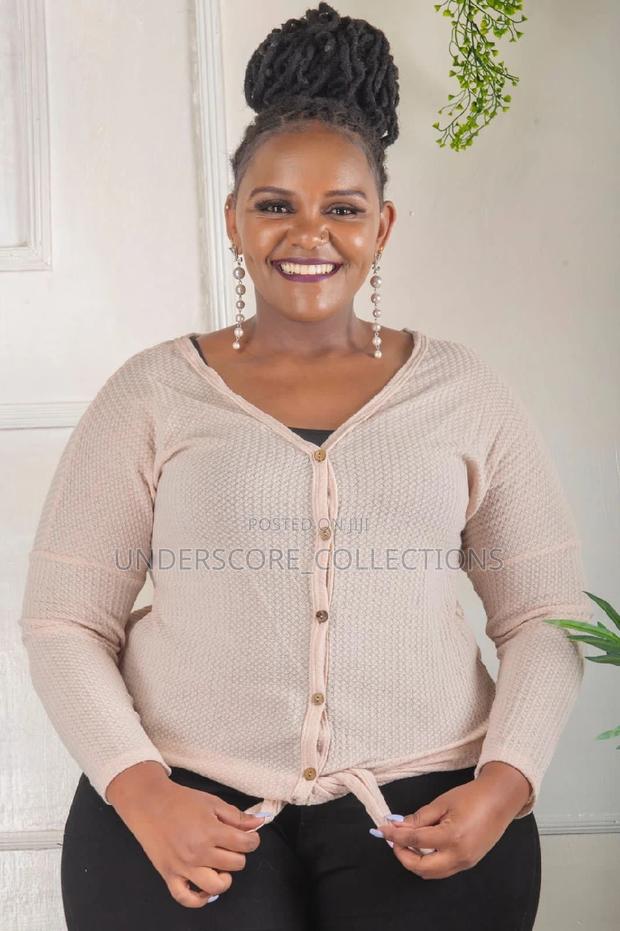 Plus Size Fitting Ladies Fancy Tops - thumbnail 3
