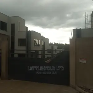 10bdrm Villa in Muthangari for Sale