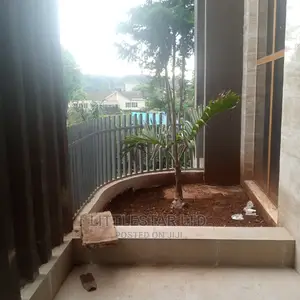 6bdrm Villa in Lavender Villa, Muthangari for Sale