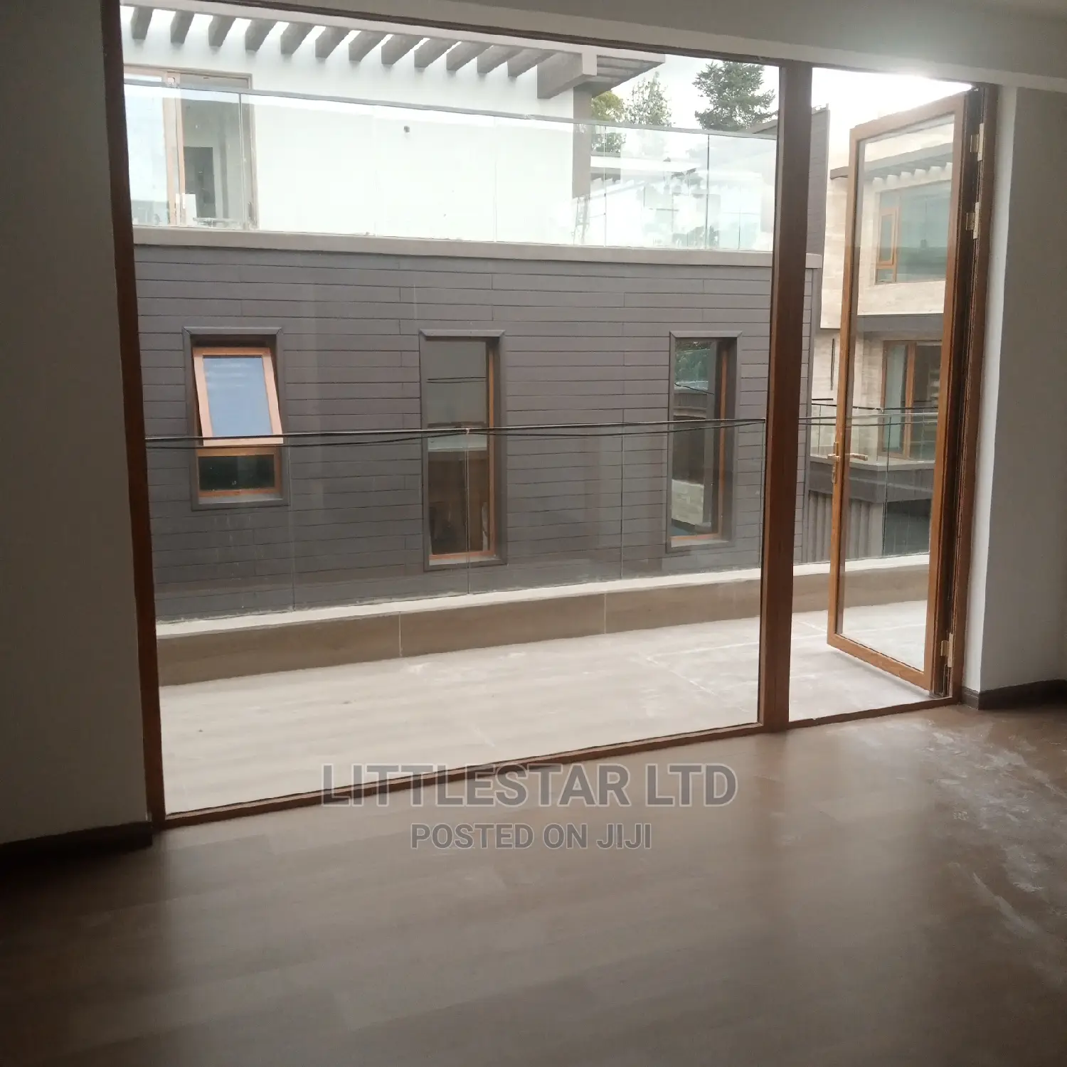6bdrm Villa in Lavender Villa, Muthangari for Sale