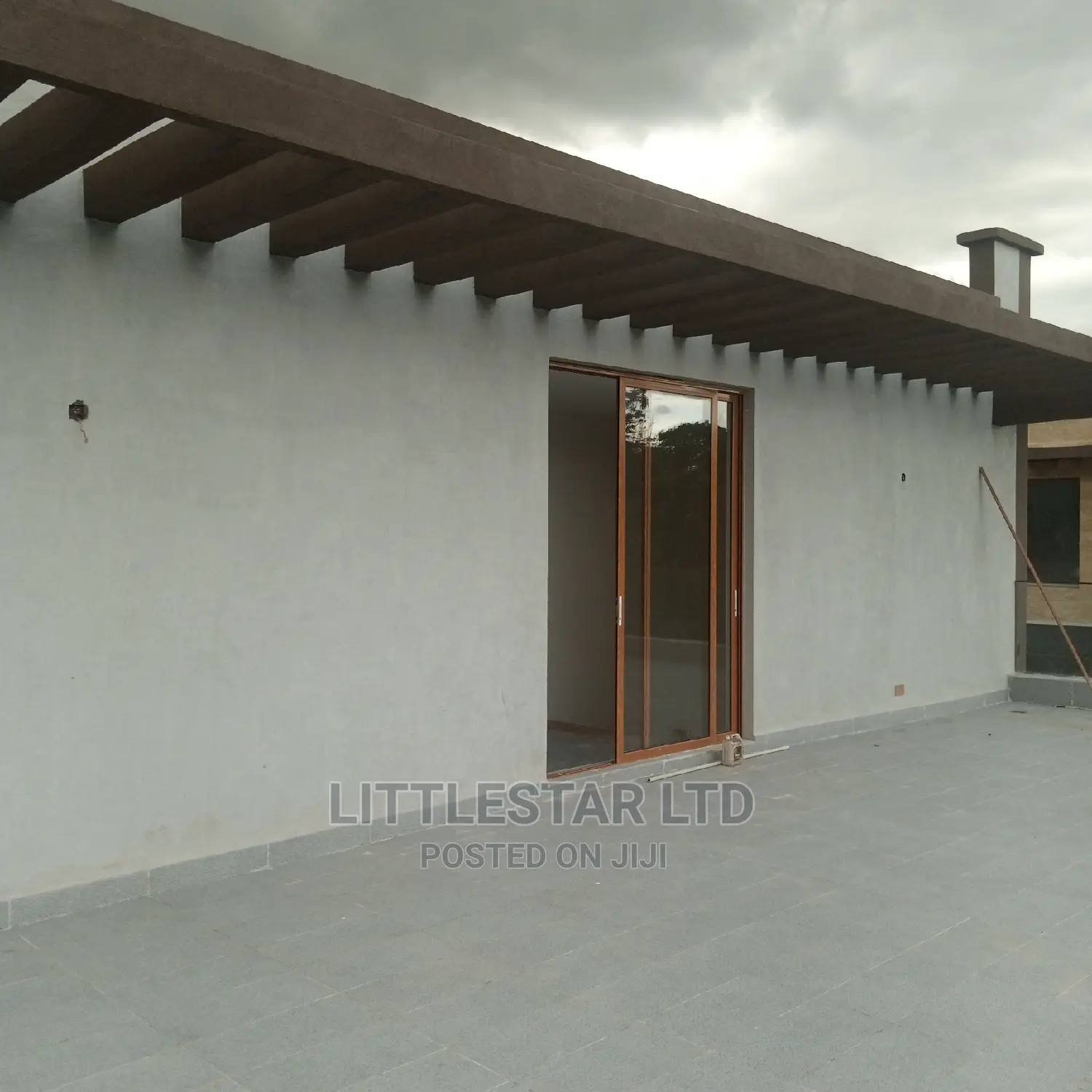 6bdrm Villa in Lavender Villa, Muthangari for Sale