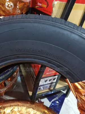 195R15C Ceat Milaze