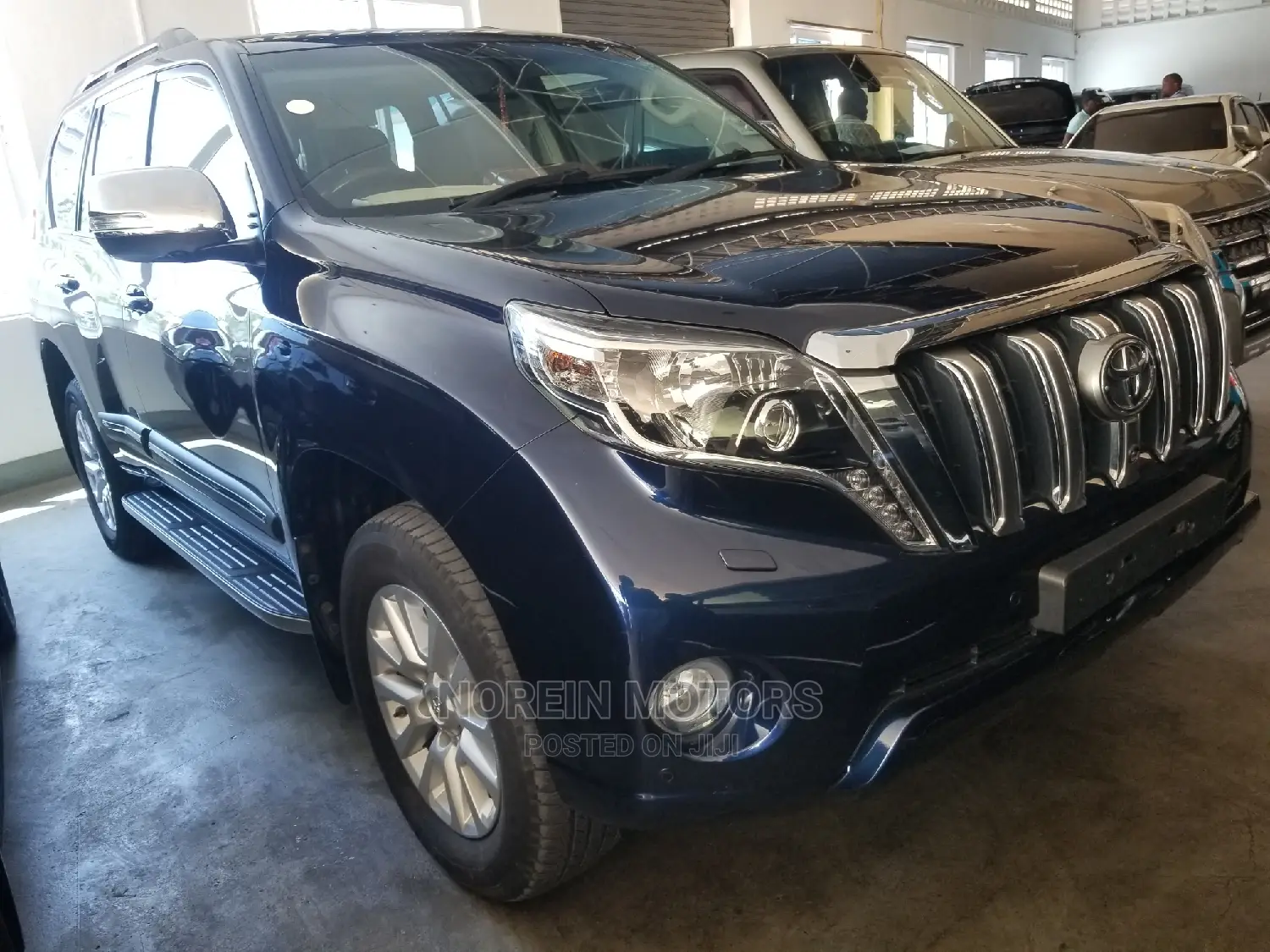 Toyota Land Cruiser 4.0 V6 GXR 2016 Blue