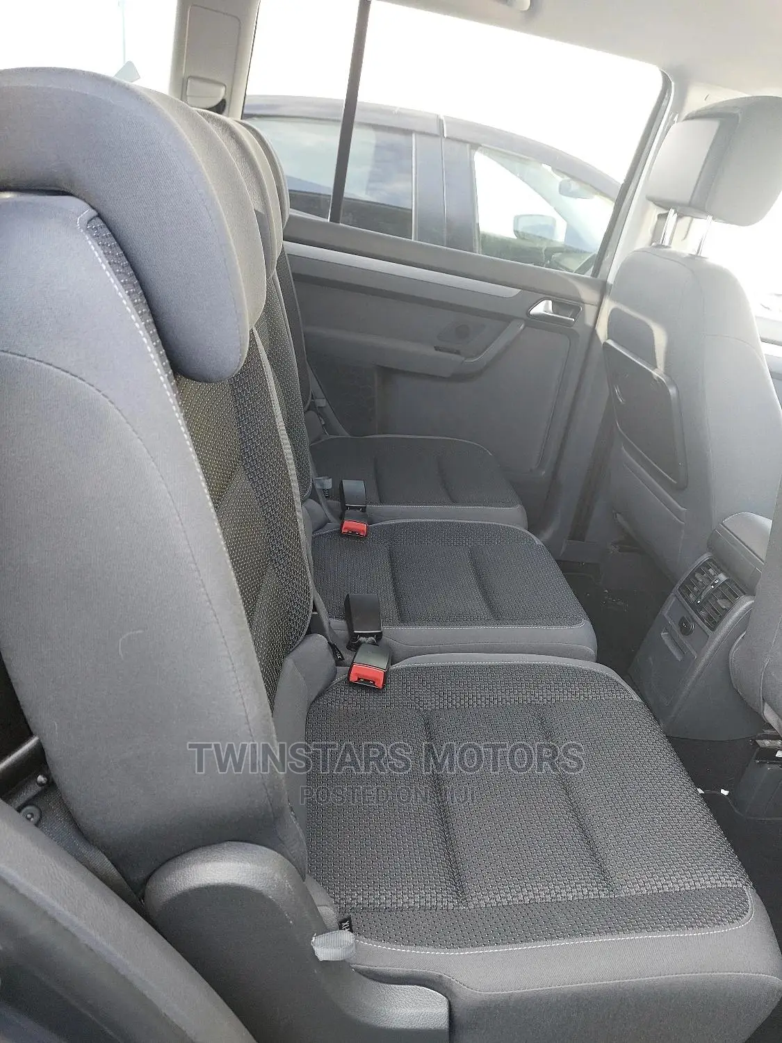 Volkswagen Touran 2015 Gray