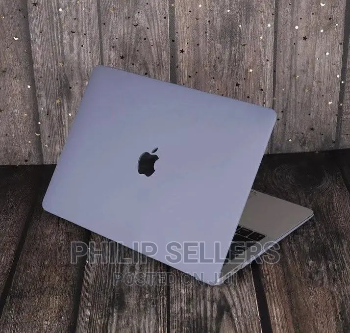 Macbook Case Pro/Air Available in Stock