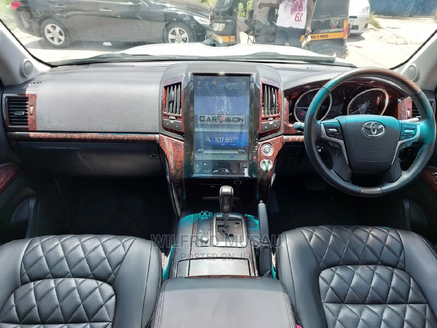 Toyota Land Cruiser 2015 Silver