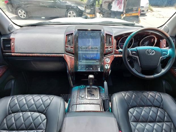 Toyota Land Cruiser 2015 Silver - thumbnail 14