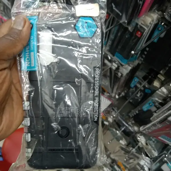 Mobigear Rugged Shield TPU Backcover Voor Oneplus Nord CE