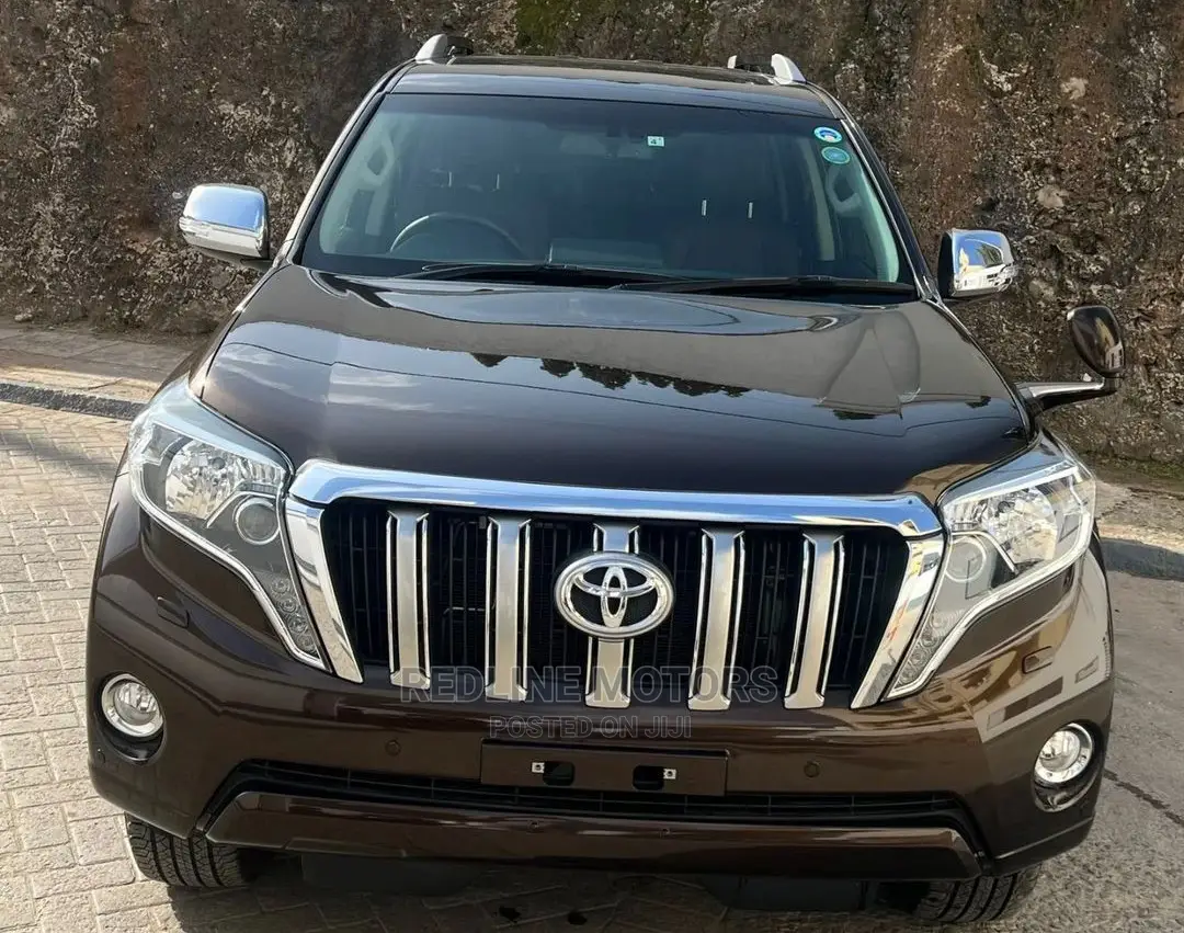 Toyota Land Cruiser Prado 2017 Brown
