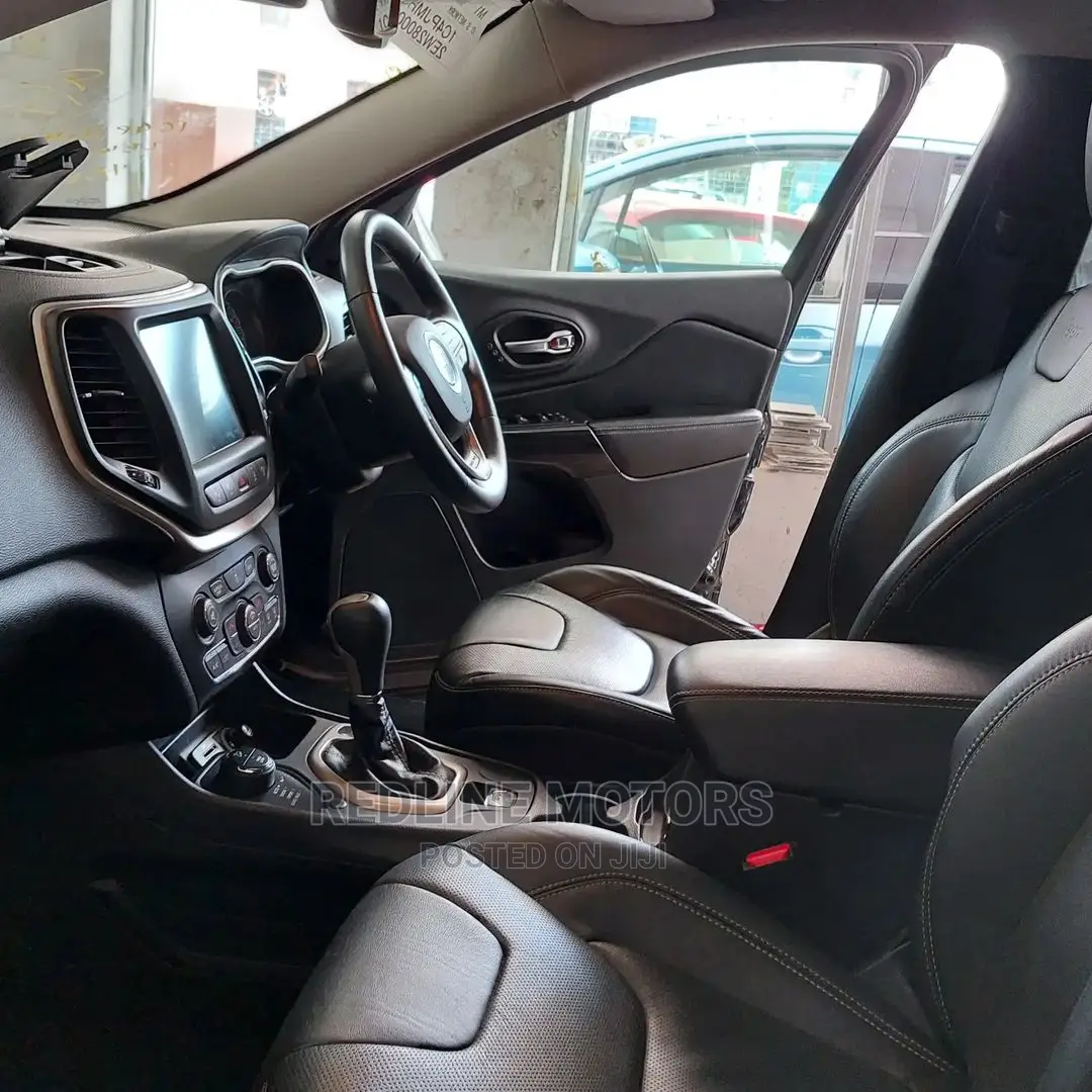 Jeep Grand Cherokee 2016 Black
