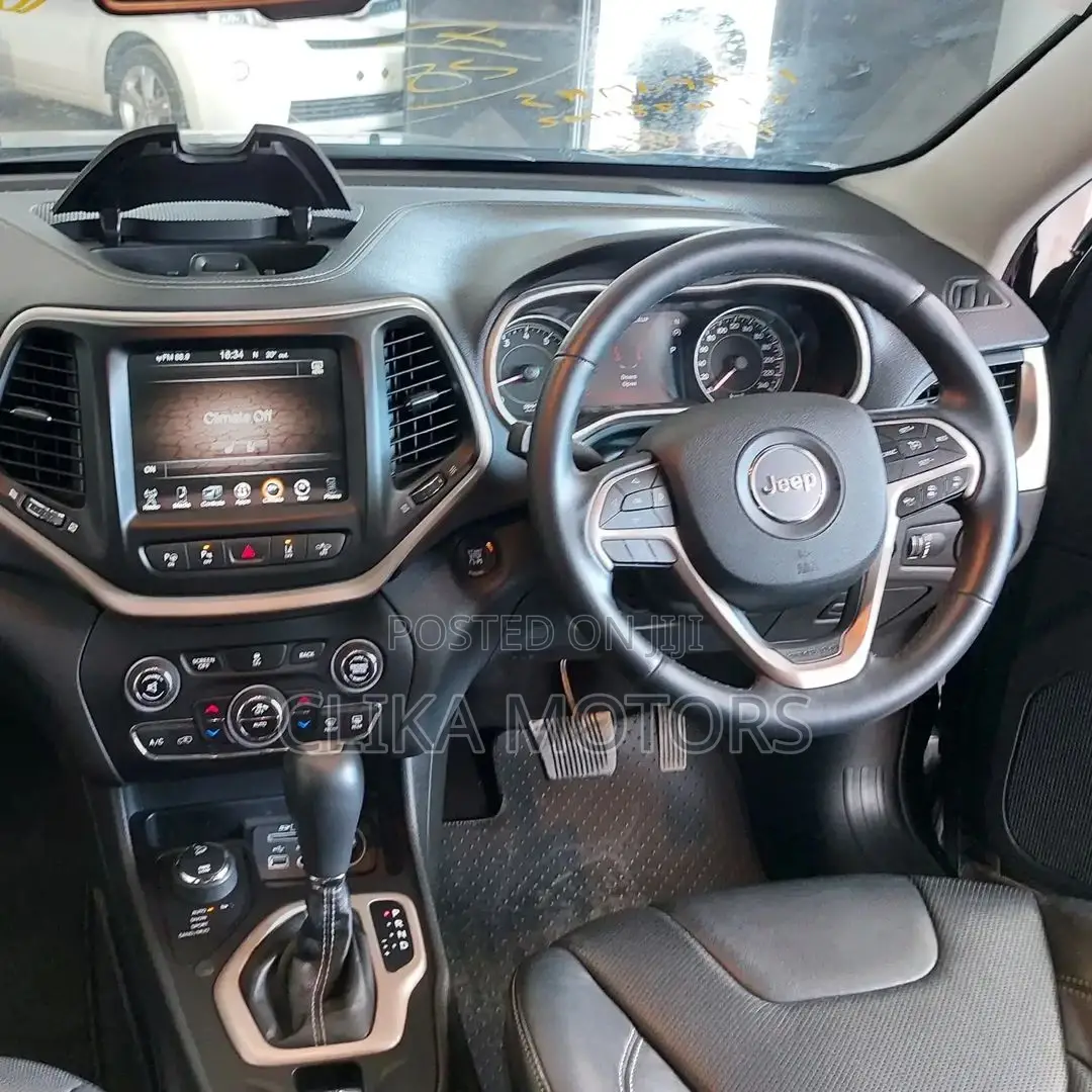 Jeep Grand Cherokee 2016 Black