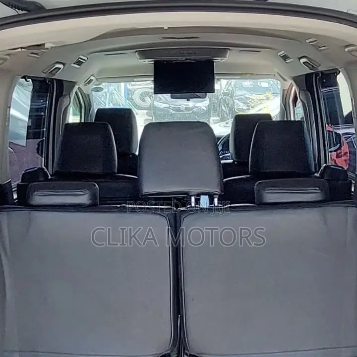 Toyota Voxy 2016 White