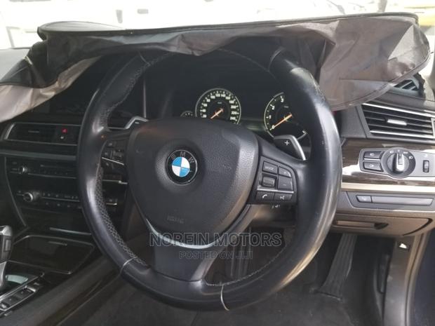 BMW 7 Series 2015 Blue - thumbnail 8