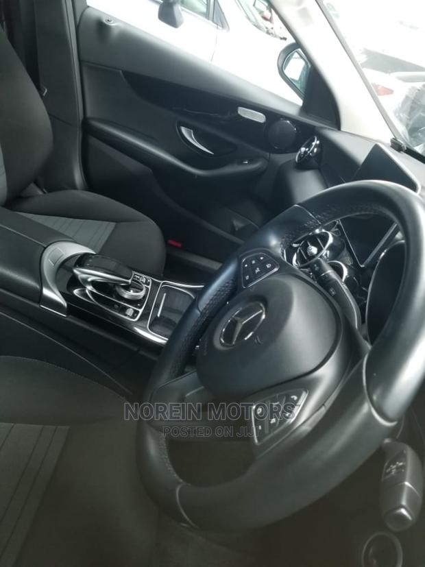 Mercedes-Benz C180 2016 Brown - thumbnail 8