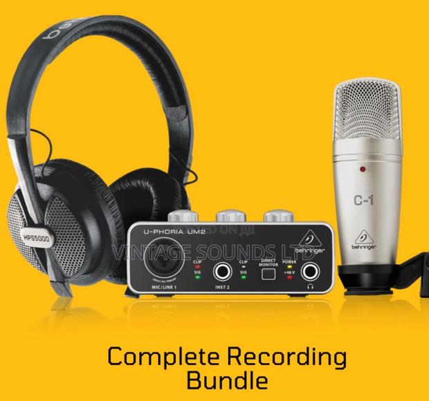 U Phoria Studio Complete Recording Podcasting Bunder Set