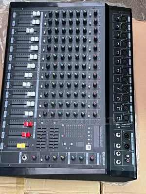 Yamaha 12channel Powered Mixer