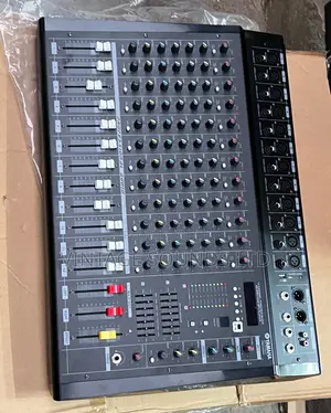 Yamaha 12channel Powered Mixer