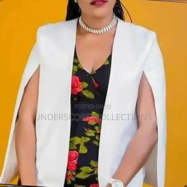 Ladies High Quality Cape Coat - thumbnail 3