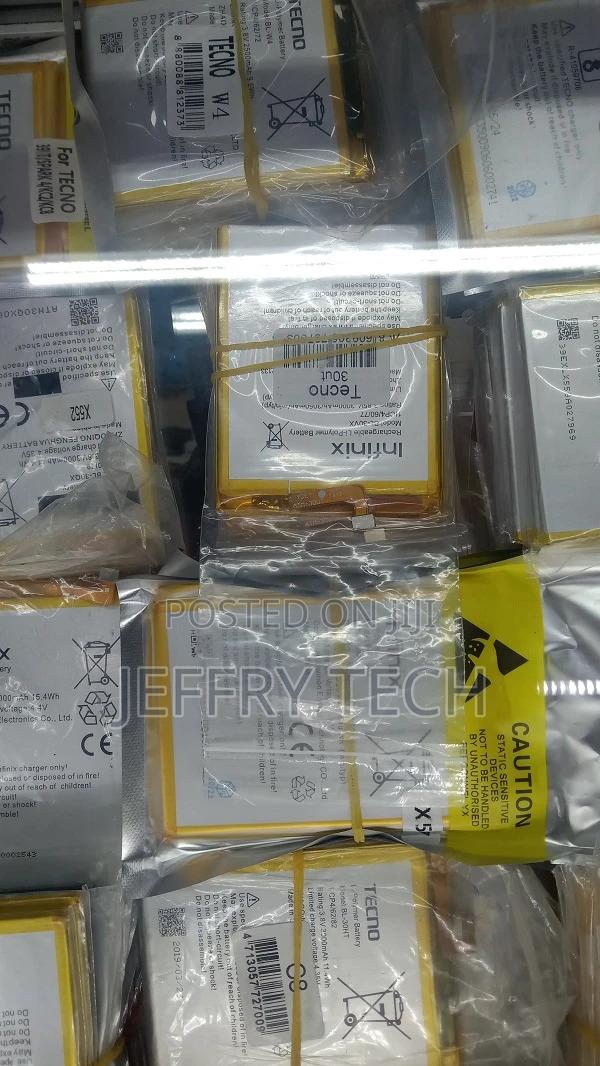 Tecno W4 (BL-AW875A) Battery Replacement - thumbnail 2