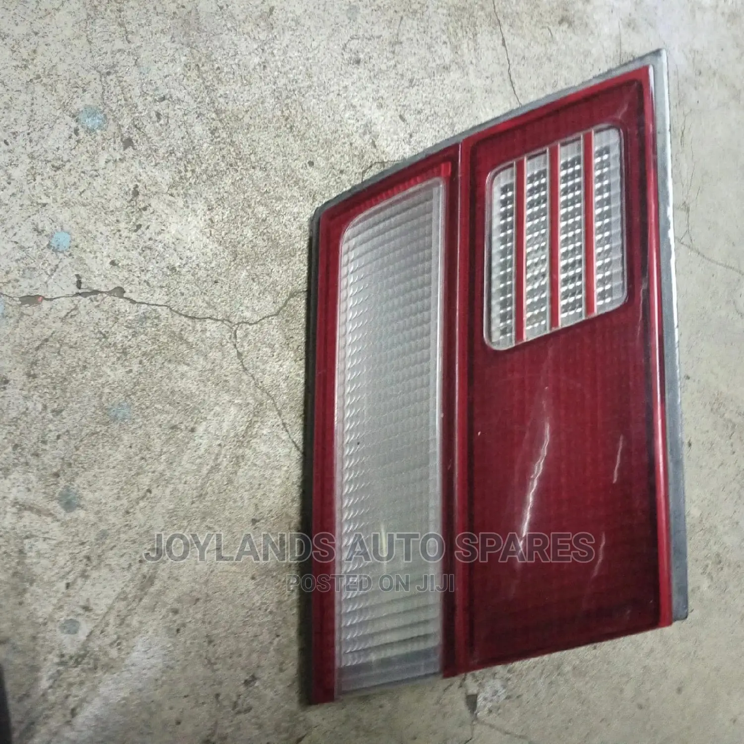 Tail Lamp B14