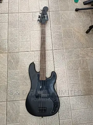 G-Craft 4 String Bass Guitar