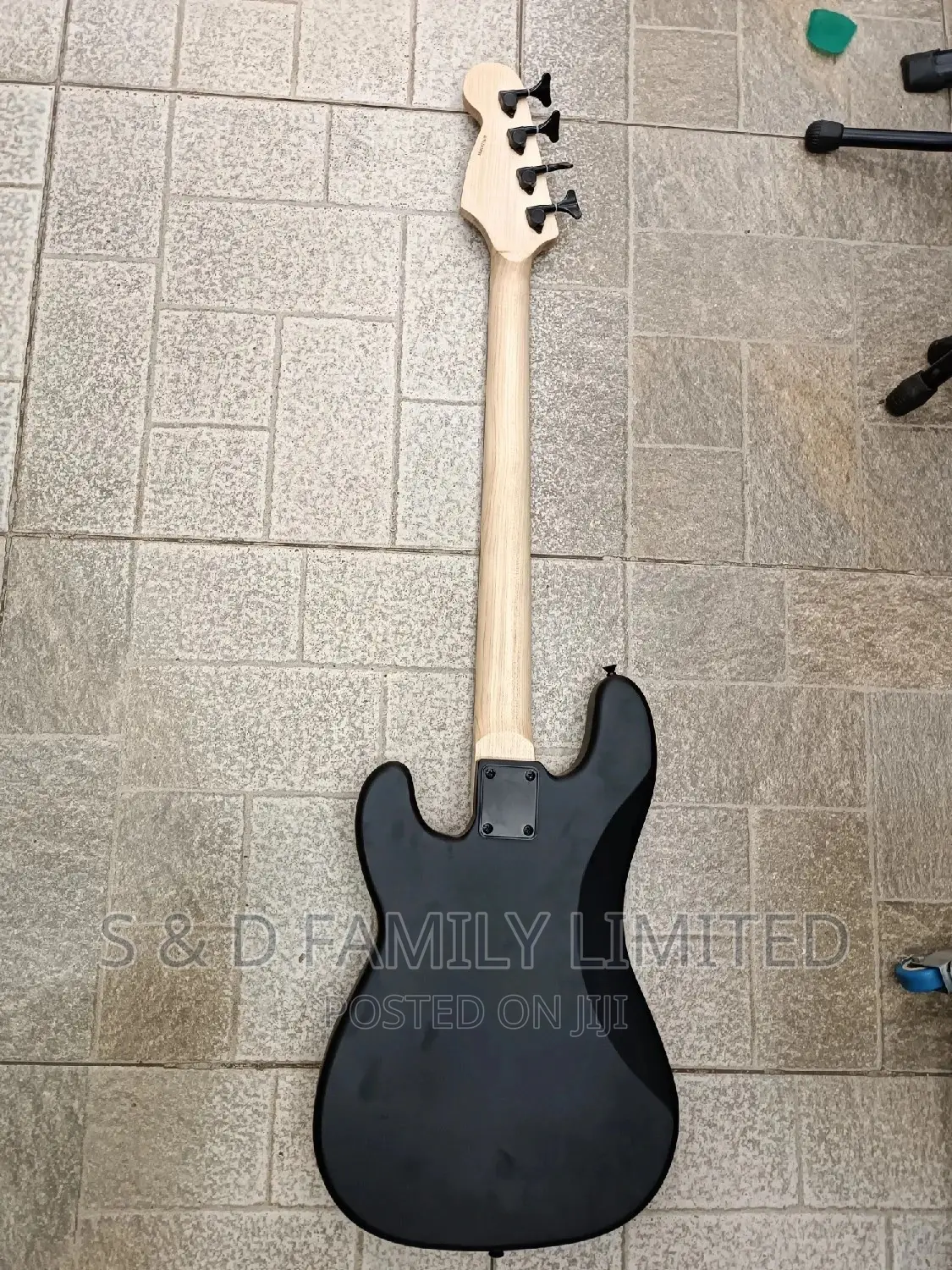 G-Craft 4 String Bass Guitar