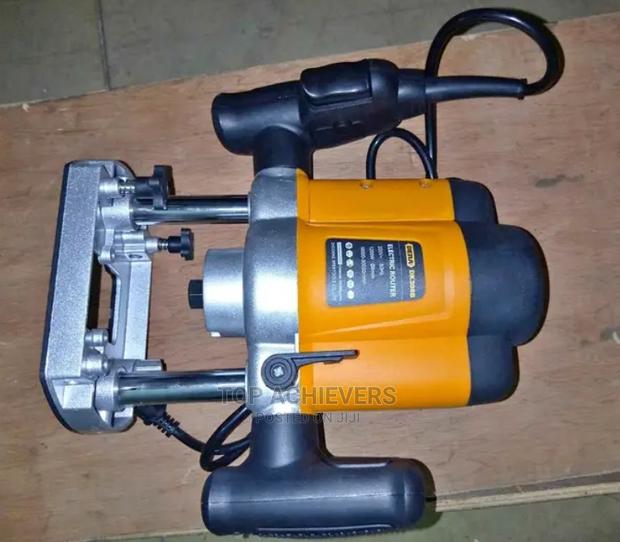 Suitable Dera Wood Router