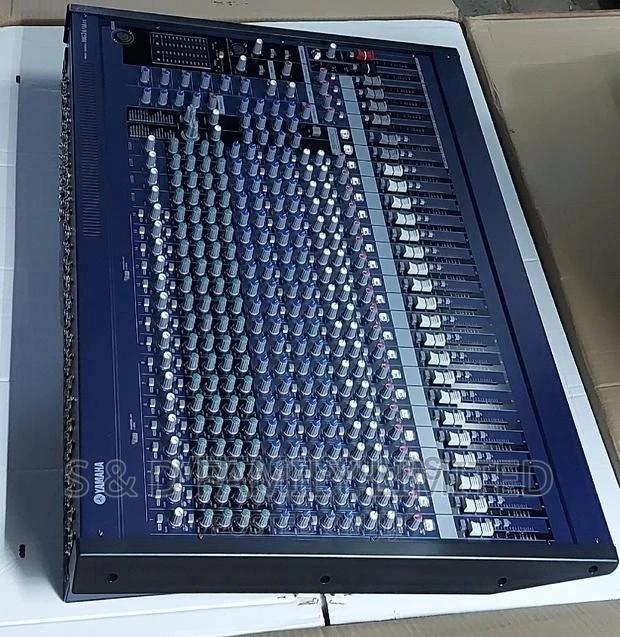 Yamaha MG24 Plain Mixer - main view